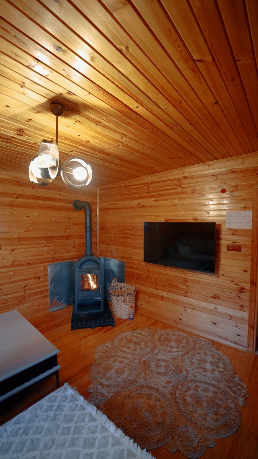 listing card gallery