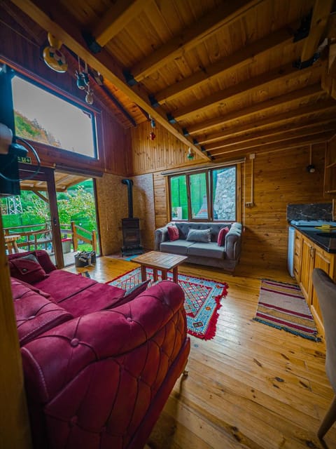 listing card gallery